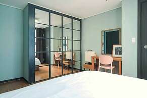 HOTEL WITH