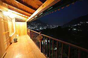 Goroomgo Wooden Umbrella Bhimtal