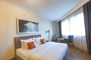 Grand Royal Hotel