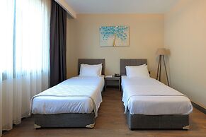 Grand Royal Hotel