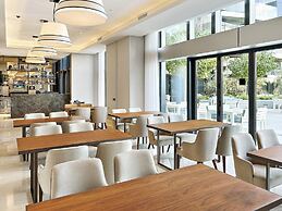 StoneTree - Luxury 1BR - Prime Location