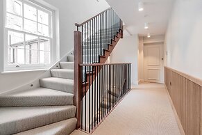 Notting Hill Gate Residence VI