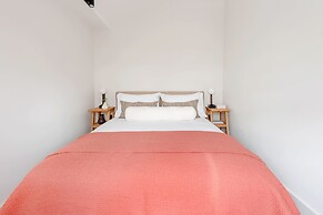 Notting Hill Gate Residence VI