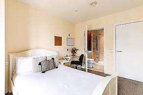 Vibrant London Canal Apartment