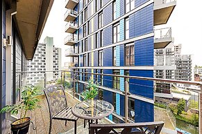 Vibrant London Canal Apartment