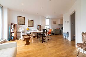 Regent's Canal View Apartment