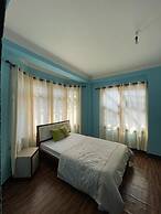 Dzambala Apartment