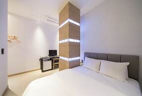 Hotel Myeong Jak