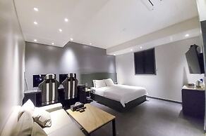 Hotel Myeong Jak