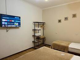 Meshia Apartment
