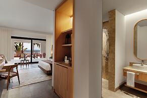 The Club by Fanar