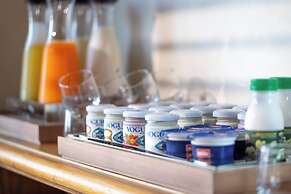 Porto Lotti Suite Hotel