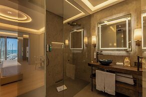 Porto Lotti Suite Hotel