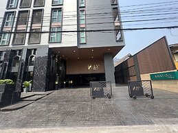 ARNI Skye Hotel