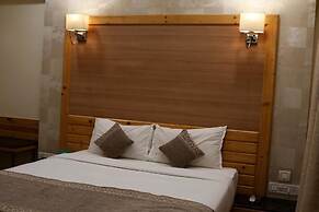 THE MYRIAD HOTEL