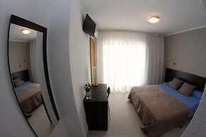 HOSTAL TAHITI RS