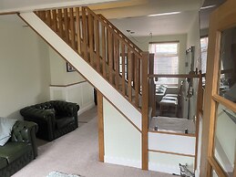 Impeccable 3-bed House in York