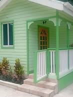 Pinard's Mountain Resort- Cottage 9