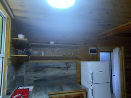 Pinard's Mountain Resort- Cottage 9