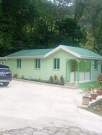 Pinard's Mountain Resort- Cottage 9