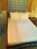Pinard's Mountain Resort- Cottage 9