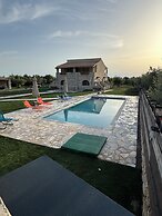 Ximitadi Estate