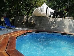 Hostal Casa del Rio