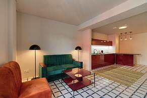 Manifest Restaurant and Hotel