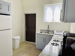 Cheekz Loft