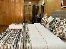 Snow Range Cottage