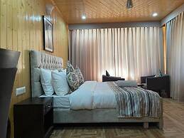 Snow Range Cottage