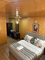 Snow Range Cottage