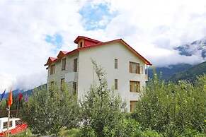 Snow Range Cottage