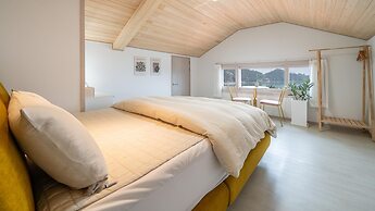Namhae Eagless Poolvilla Pension