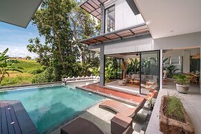 Villa Luna - 4BR in Pererenan