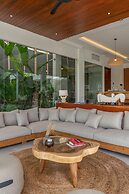 Villa Luna - 4BR in Pererenan