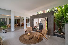 Villa Luna - 4BR in Pererenan