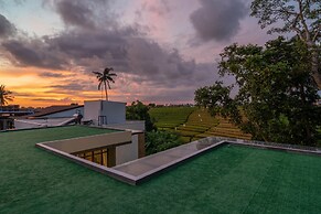 Villa Luna - 4BR in Pererenan