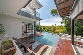 Villa Luna - 4BR in Pererenan