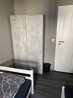M&R Hostel