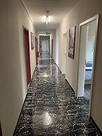 M&R Hostel