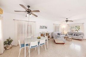 Ayia Thekla Sea Breeze Villa