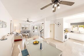 Ayia Thekla Sea Breeze Villa
