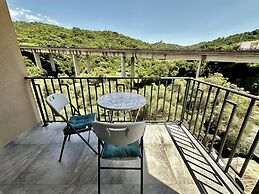 Akhdar Apartments