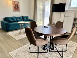 Akhdar Apartments