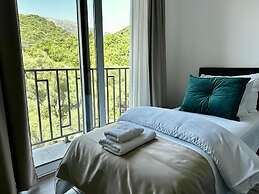 Akhdar Apartments