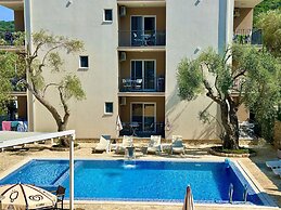 Akhdar Apartments