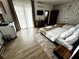 Akhdar Apartments