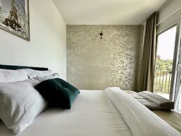 Akhdar Apartments
