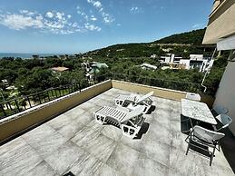 Akhdar Apartments